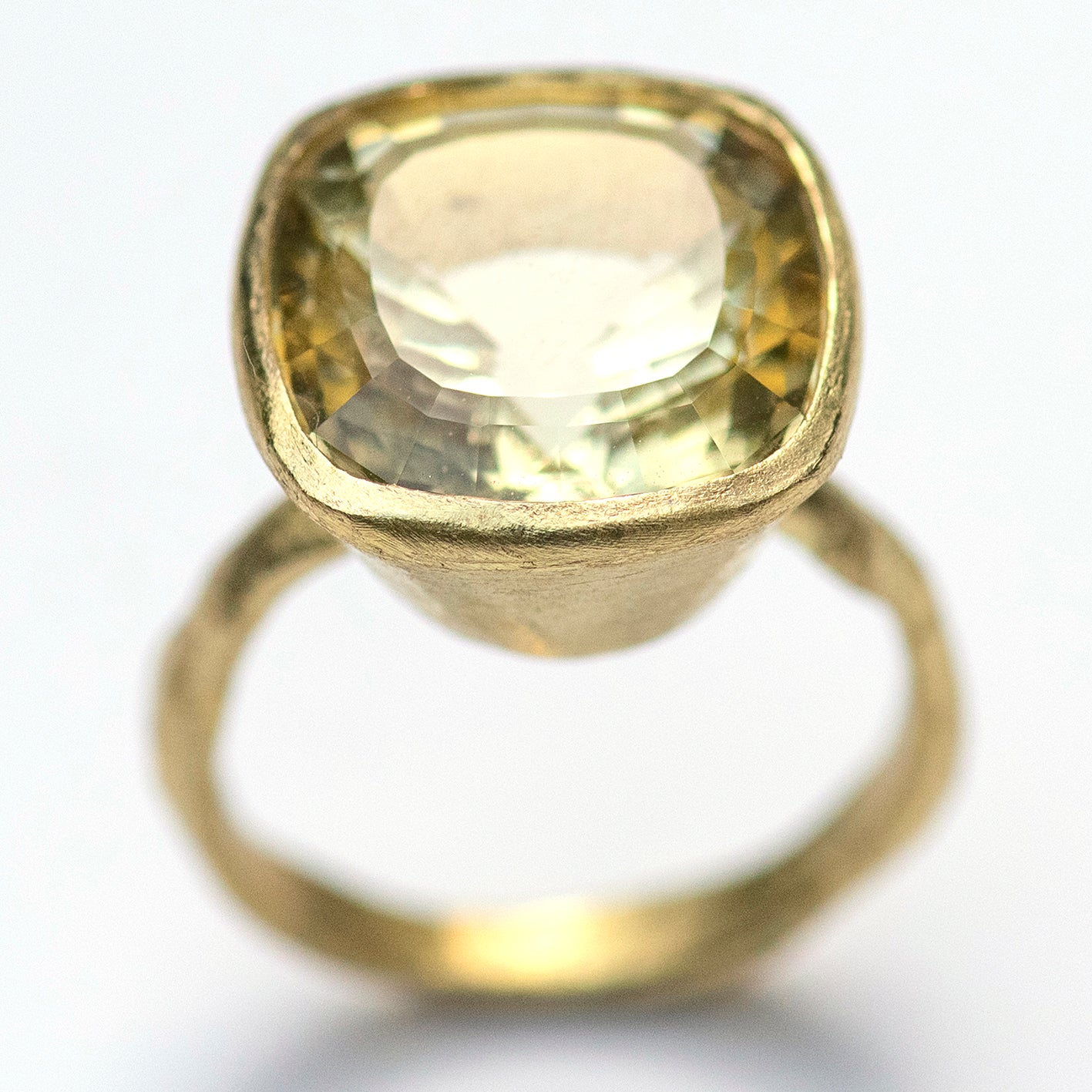 Lemon Quartz 18k Gold Ring by Disa Allsopp