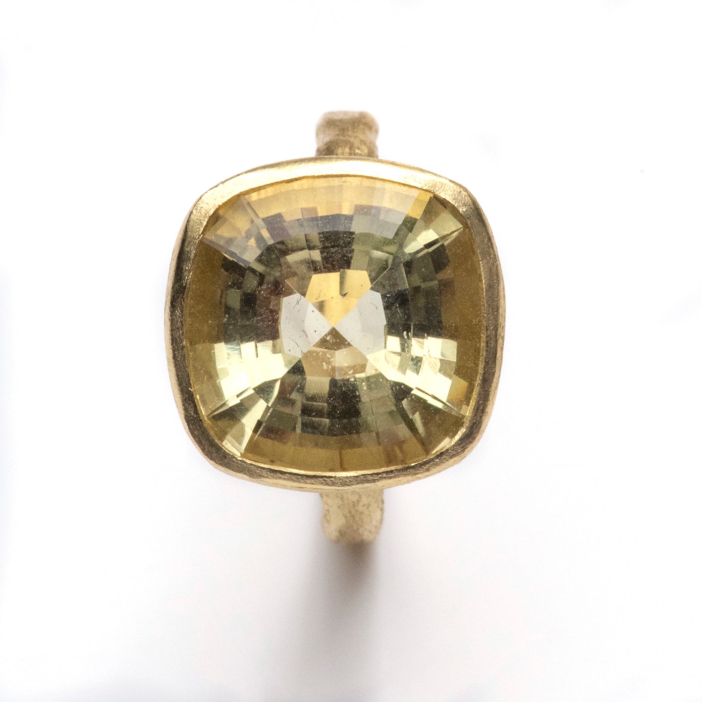 Lemon Quartz 18k Gold Ring by Disa Allsopp