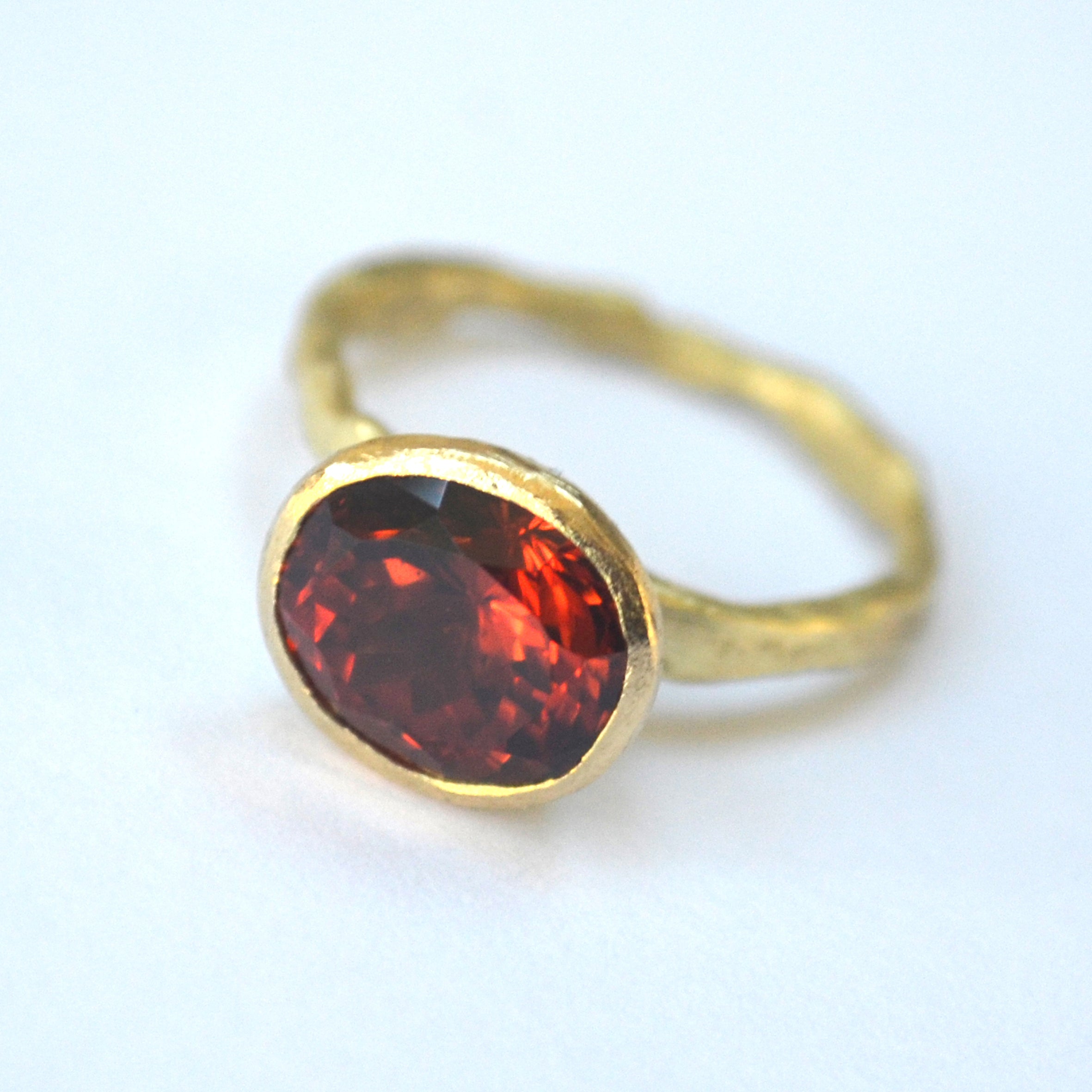 Garnet gold ring by Disa Allsopp