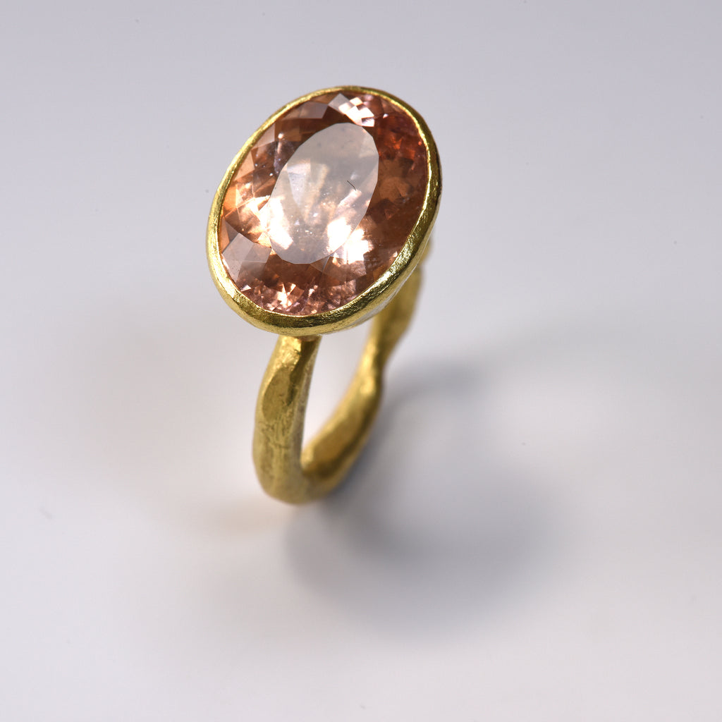 Rose Morganite 18k Gold Ring by Disa Allsopp